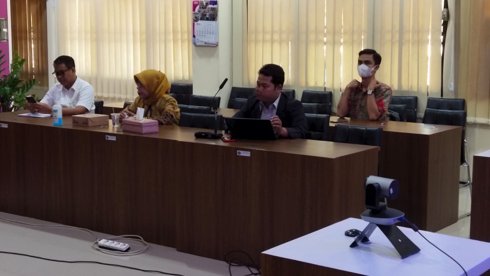 Pimpinan FIP UNESA Gelar Rapat Kinerja Tahunan: Fokus pada Pencapaian Target IKU
