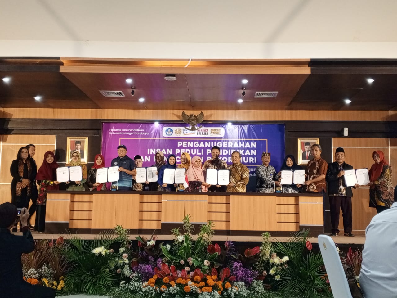 FIP UNESA Pecahkan Rekor Muri kerjasama terbanyak dengan Yayasan Pendidikan
