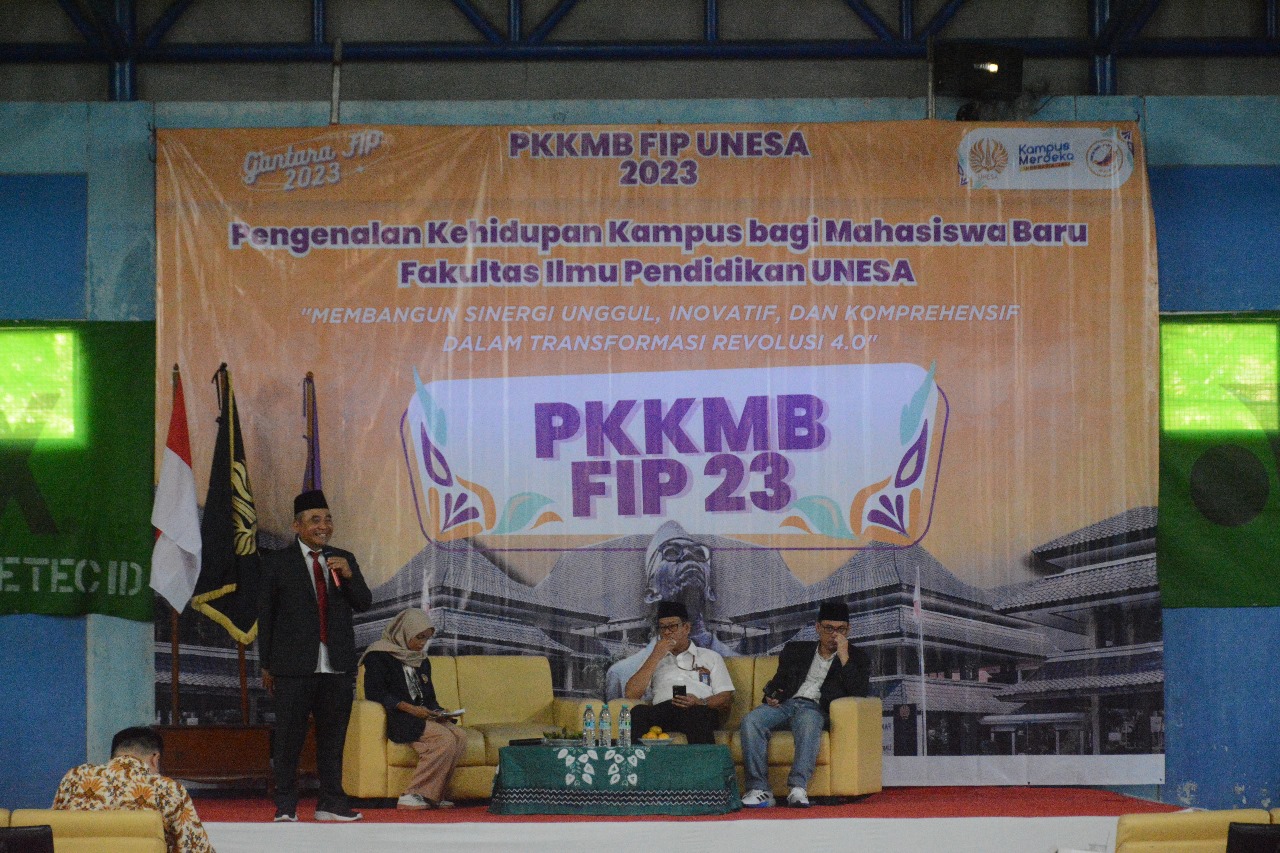 Sah, Ribuan Garda Dewantara Resmi Menjadi Mahasiswa FIP UNESA ...