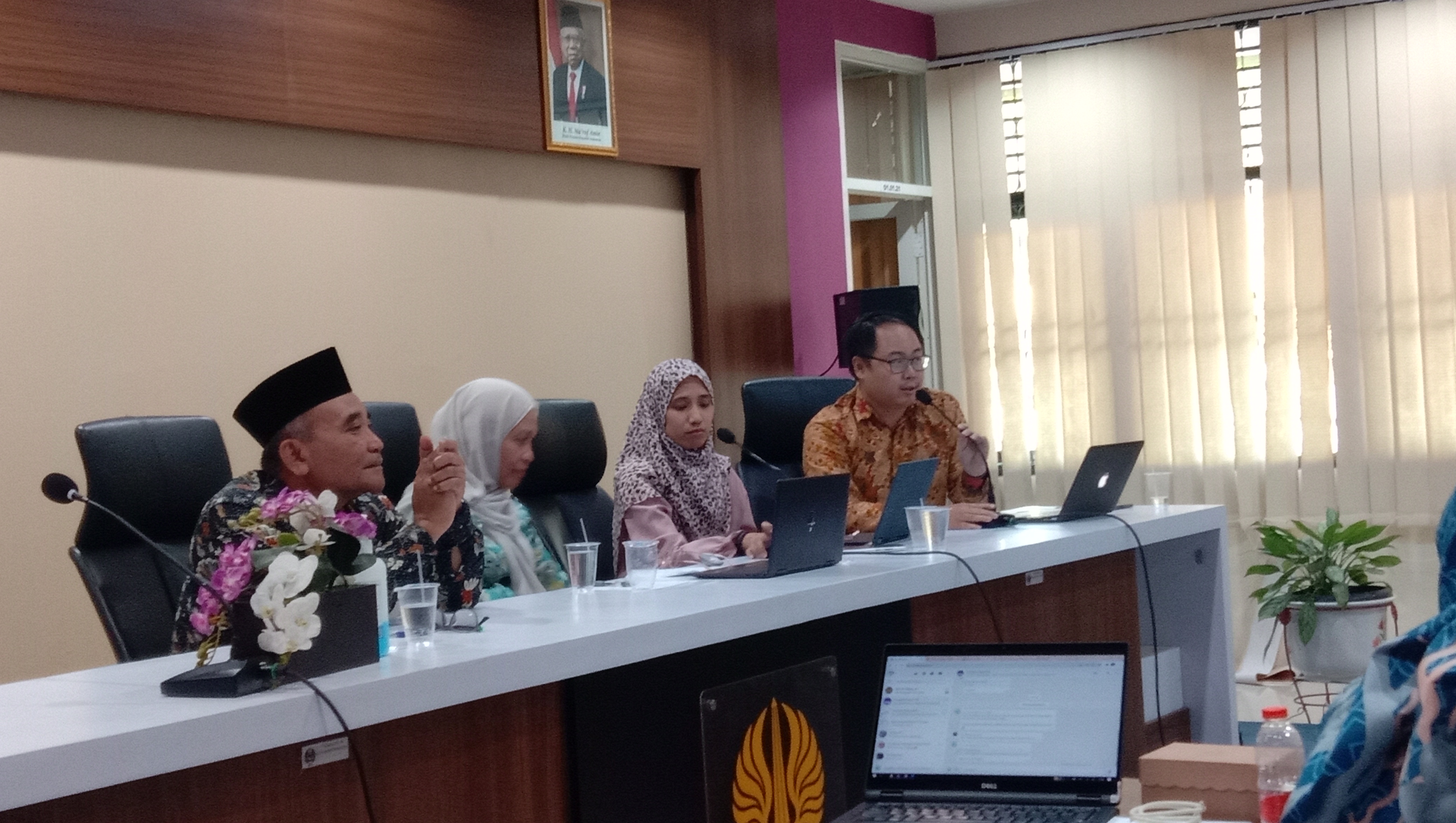Program Studi S3 Pendidikan Dasar FIP UNESA Mengadakan Kuliah Tamu Bertema Neuropsikologi dengan Narasumber dari University of Malaya