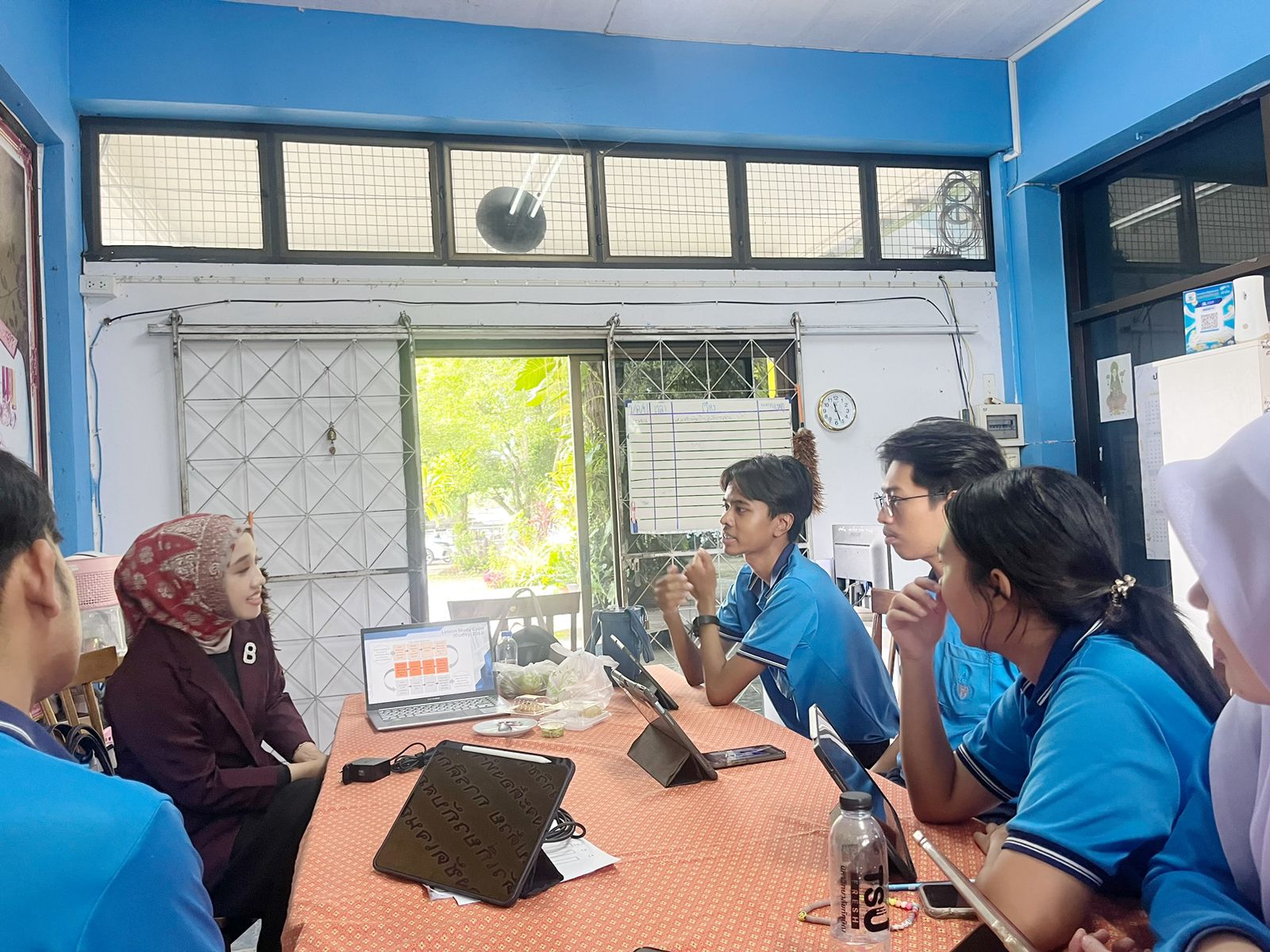 Dosen FIP UNESA Jalani Kegiatan Lecturer Exchange, Tingkatkan Kompetensi Mahasiswa Thaksin University dalam Pengajaran