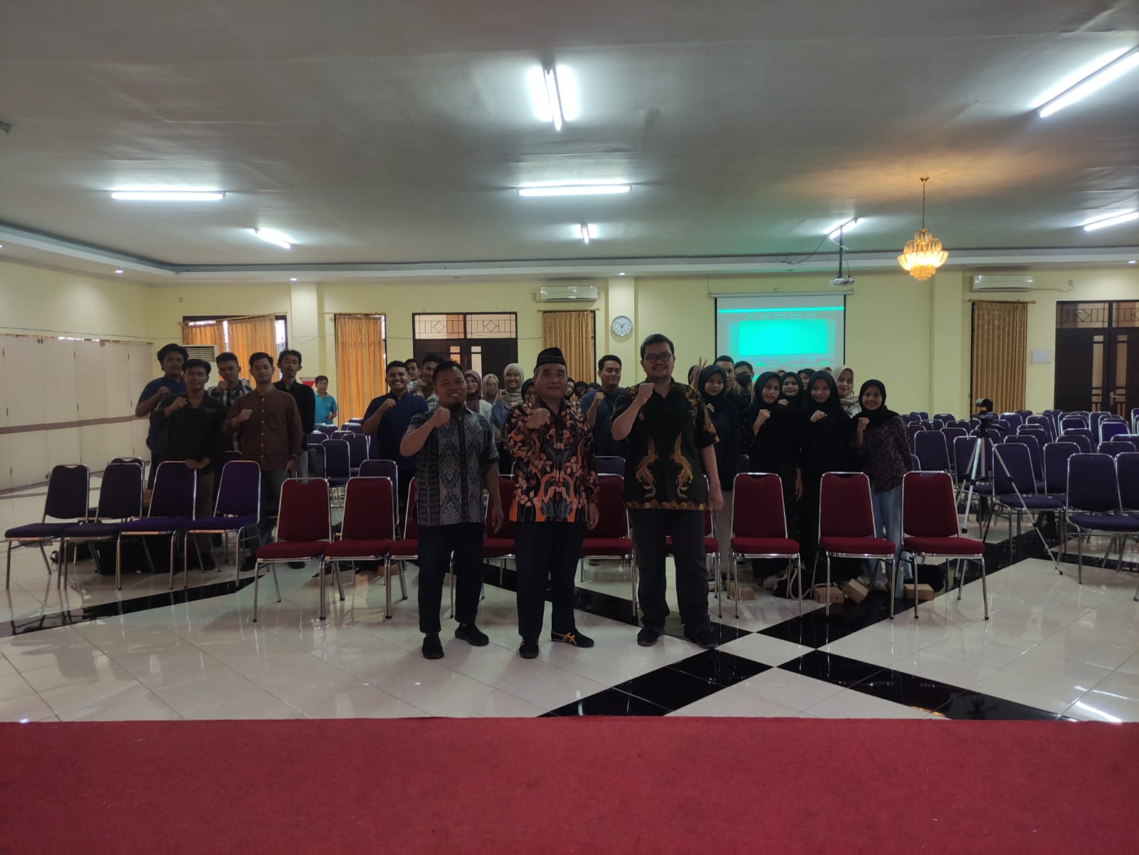 Tim MBKM UNESA Sosialisasikan Flagship MBKM Bagi Mahasiswa FIP UNESA