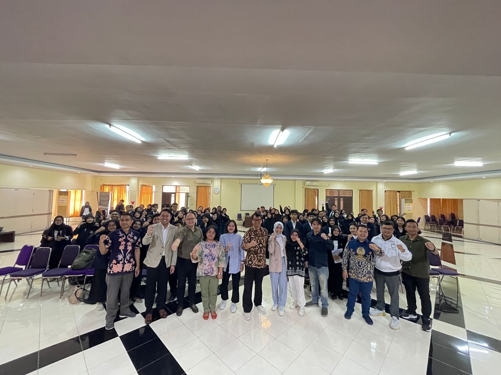 FIP UNESA Menyelenggarakan KDMI dan NUDC untuk Menciptakan Pemimpin Masa Depan