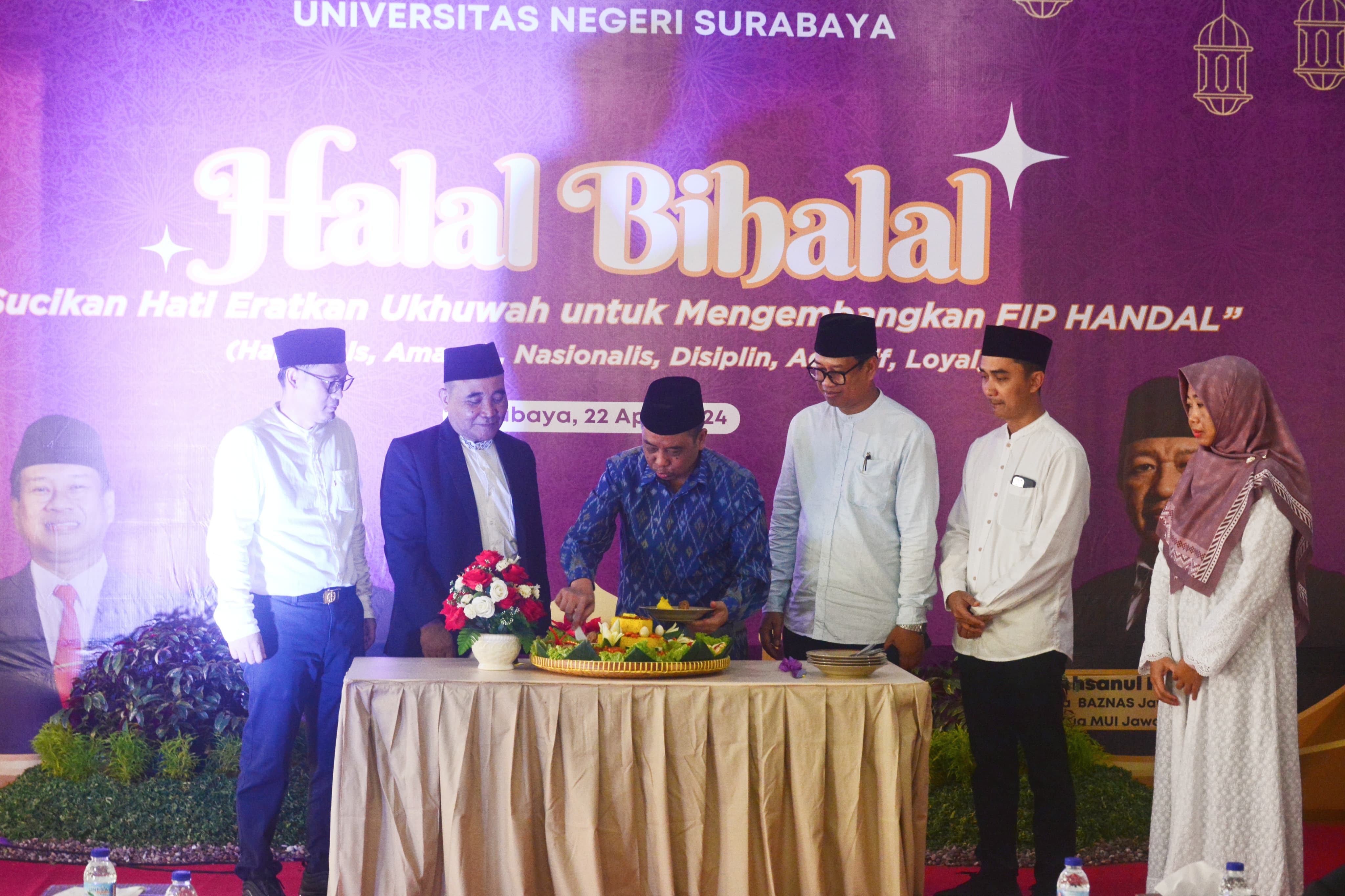 Pererat Tali Persaudaraan FIP UNESA dengan Halal Bihalal