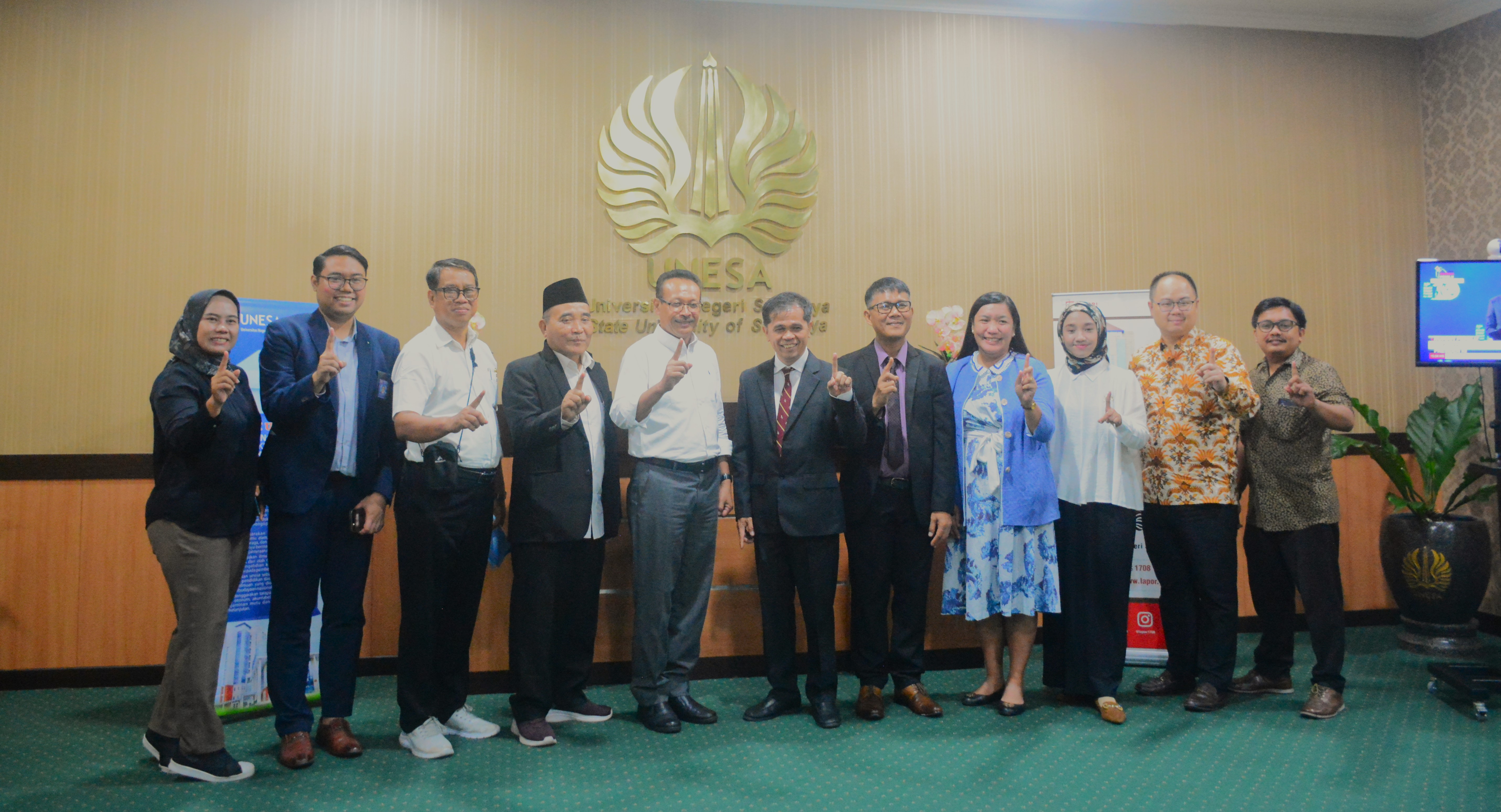Tingkatkan Kerja Sama Global, FIP UNESA Teken MoA dengan Cor Jesu College Filipina