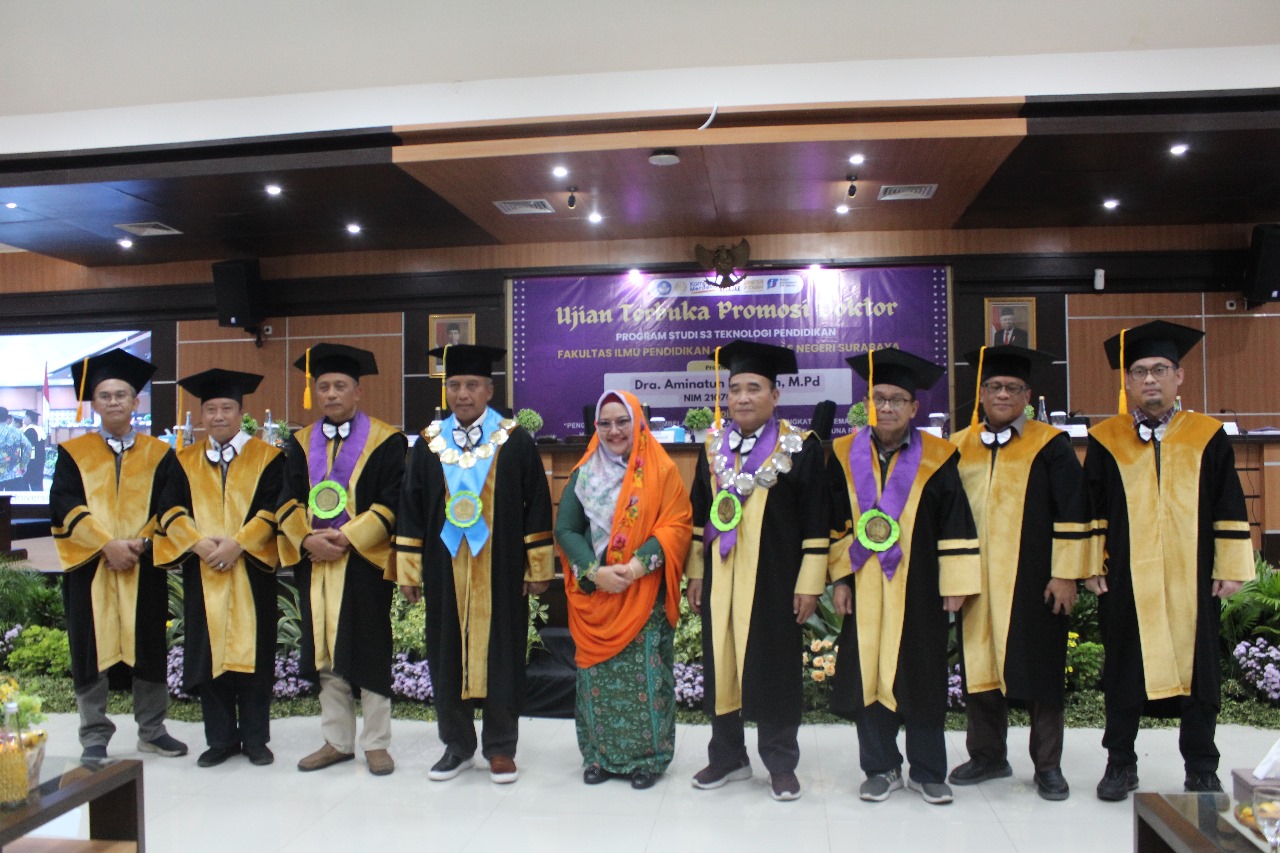 Perempuan Inspiratif! Wakil Bupati Gresik Sandang Gelar Doktor di Prodi Teknologi Pendidikan FIP UNESA