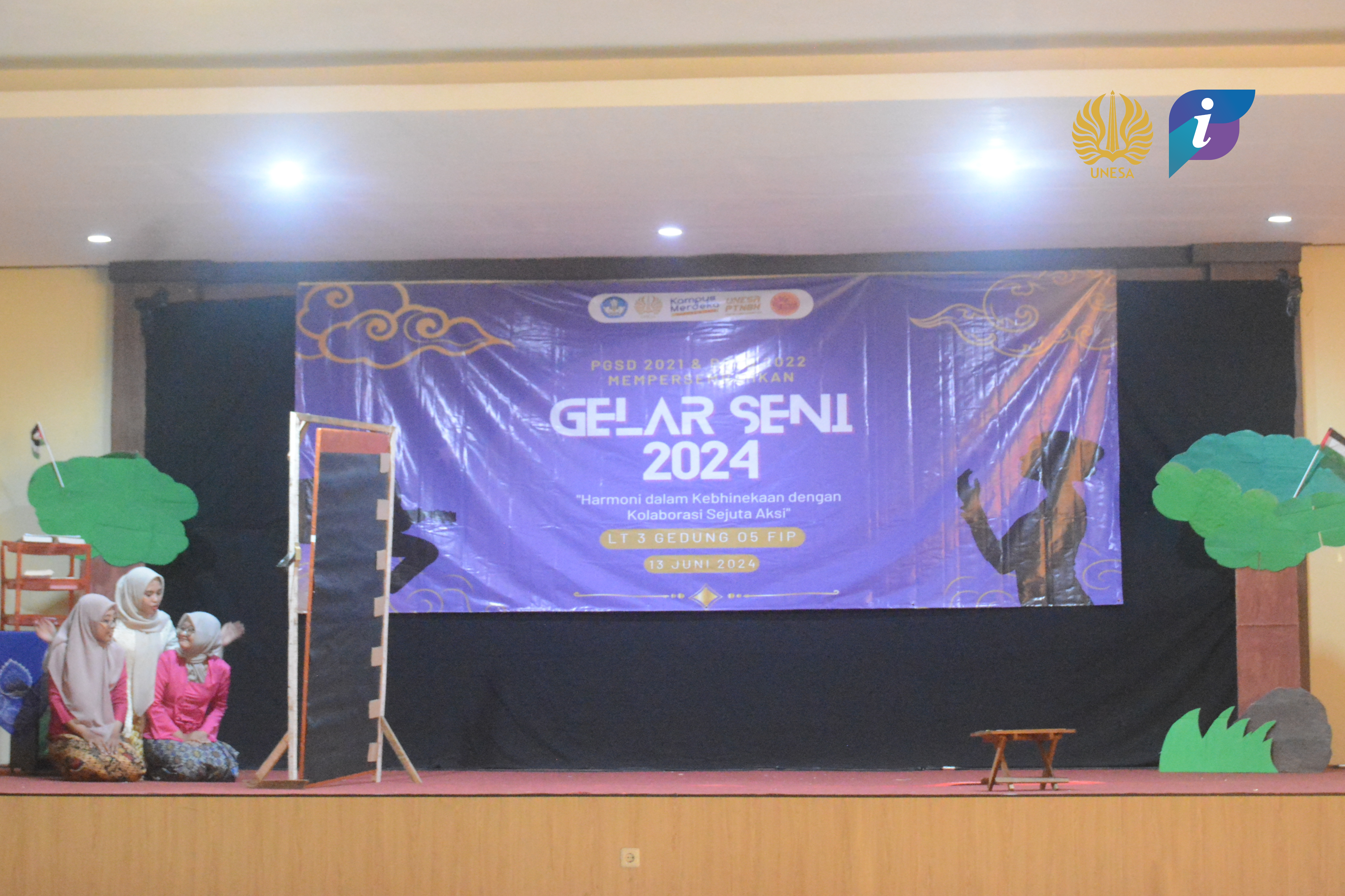 PGSD FIP UNESA Menggelar Pementasan Seni 2024 Guna Tingkatkan Kreativitas dan Kolaborasi Mahasiswa