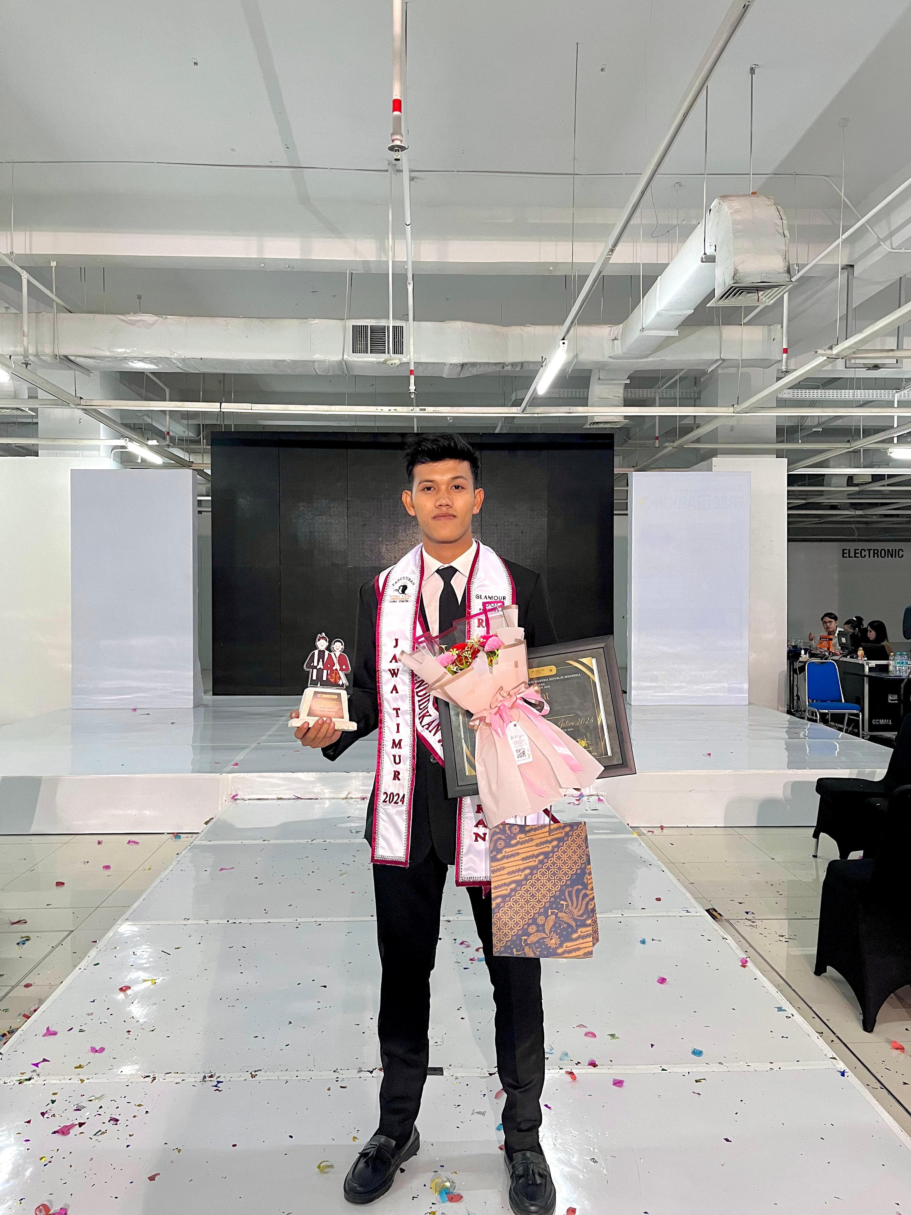 Mahasiswa FIP UNESA Dianugerahi Gelar Duta Pendidikan RU 3 Jawa Timur
