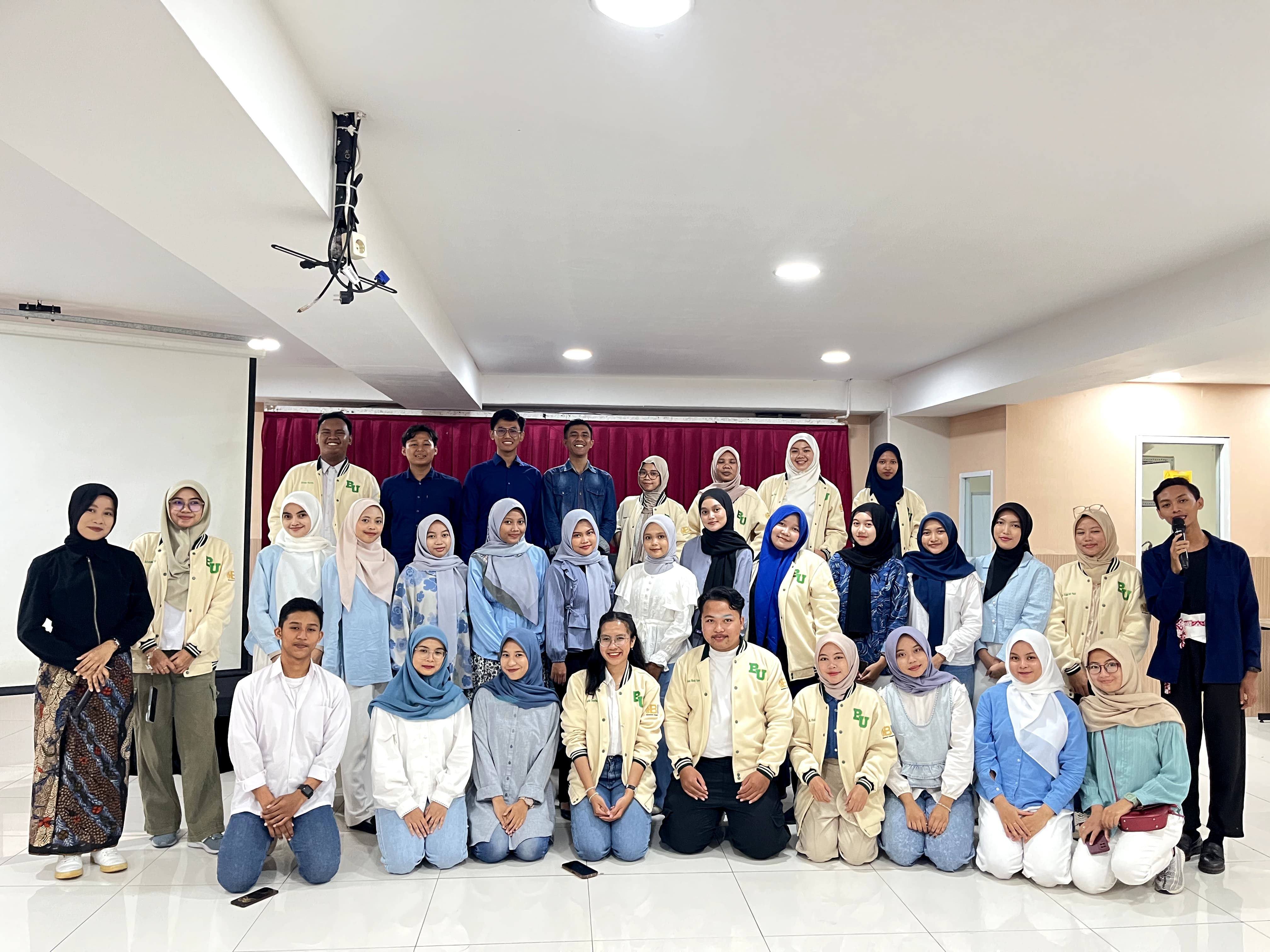 Beasiswa Unggulan, Peluang Emas bagi Mahasiswa FIP UNESA untuk Berkembang!