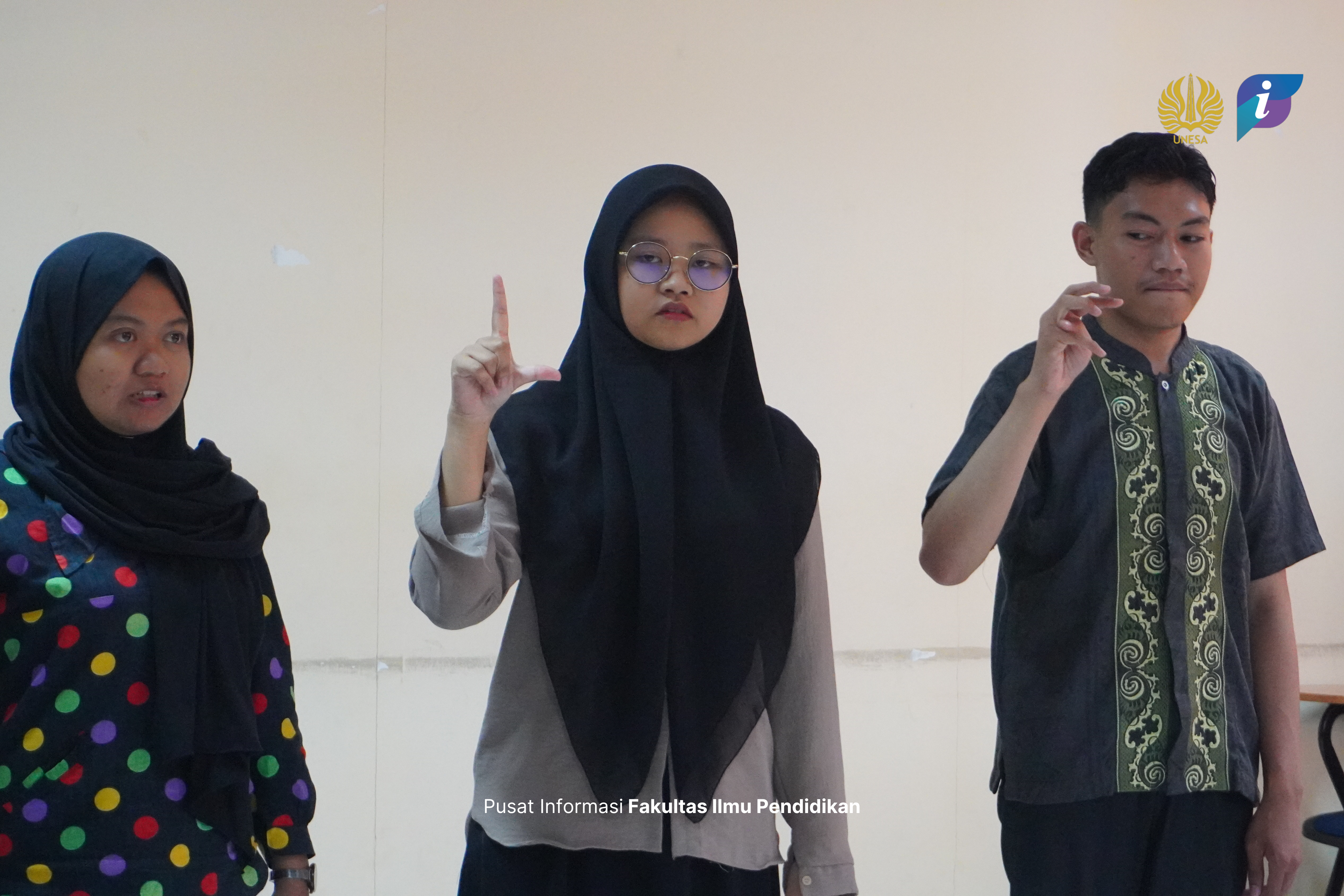 HMP PLB FIP UNESA Gelar Pelatihan SIBI Guna Wujudkan Langkah Menuju Masyarakat yang Lebih Inklusif 