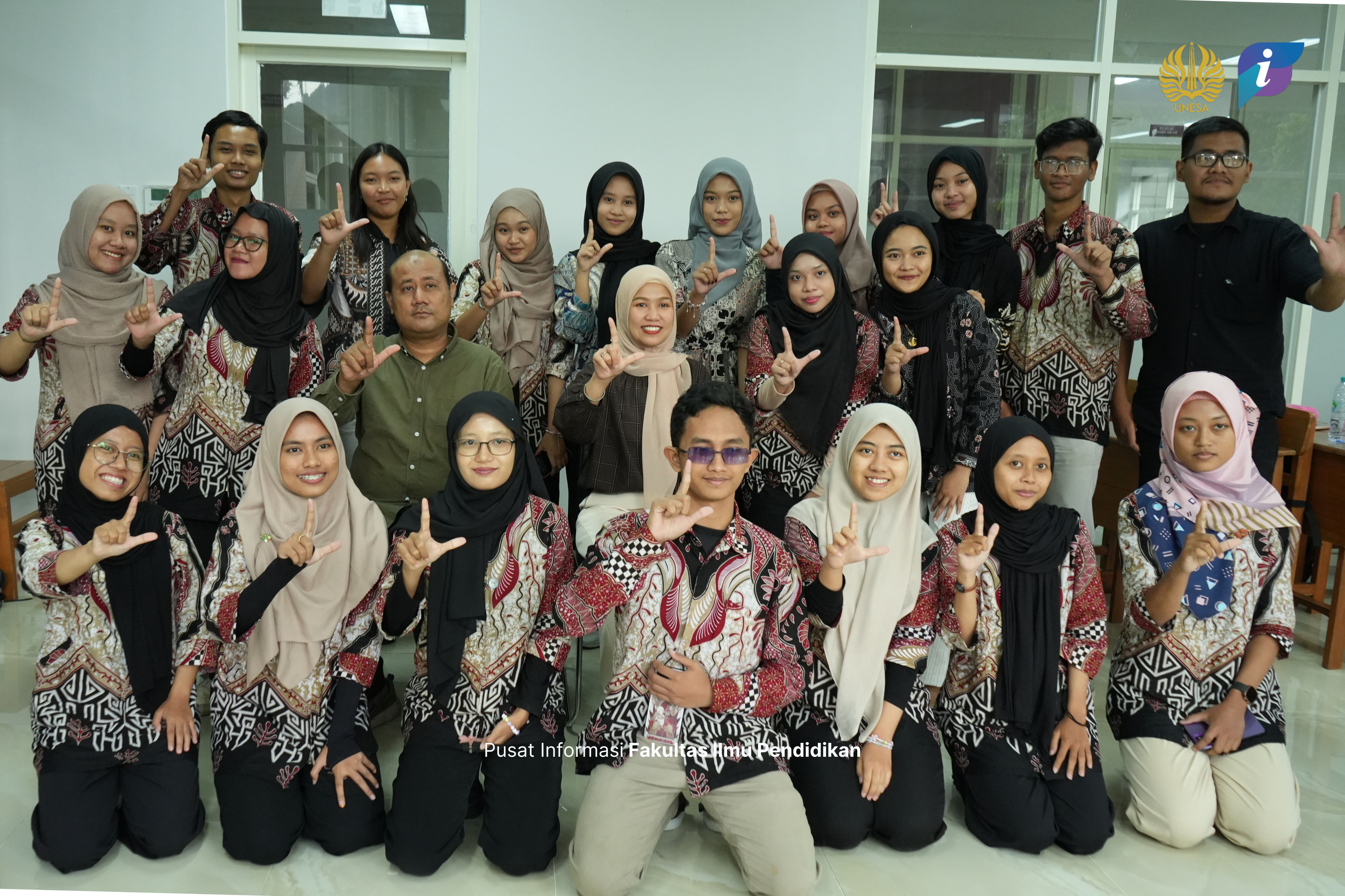 Serunya Kuliah Tamu PGSD FIP UNESA Bareng Dosen Thailand, Belajar Praktikkan Bahasa Thailand&nbsp;