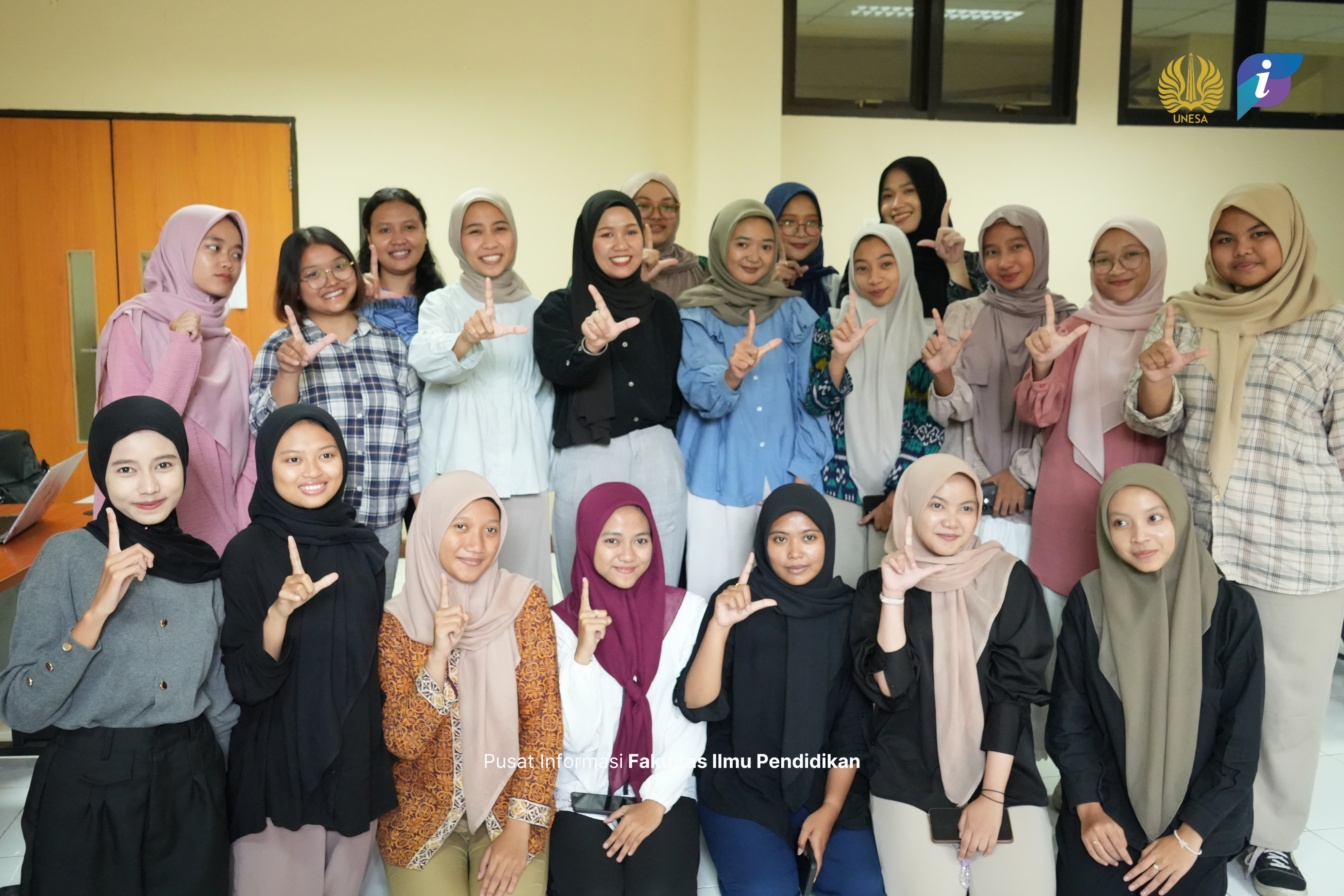 Nureeman Jehyeh Dosen Taksin University Thailand Kenalkan Kultur dan Budaya Pada Kegiatan Lecture Exchange Bersama Mahasiswa PG-PAUD FIP UNESA