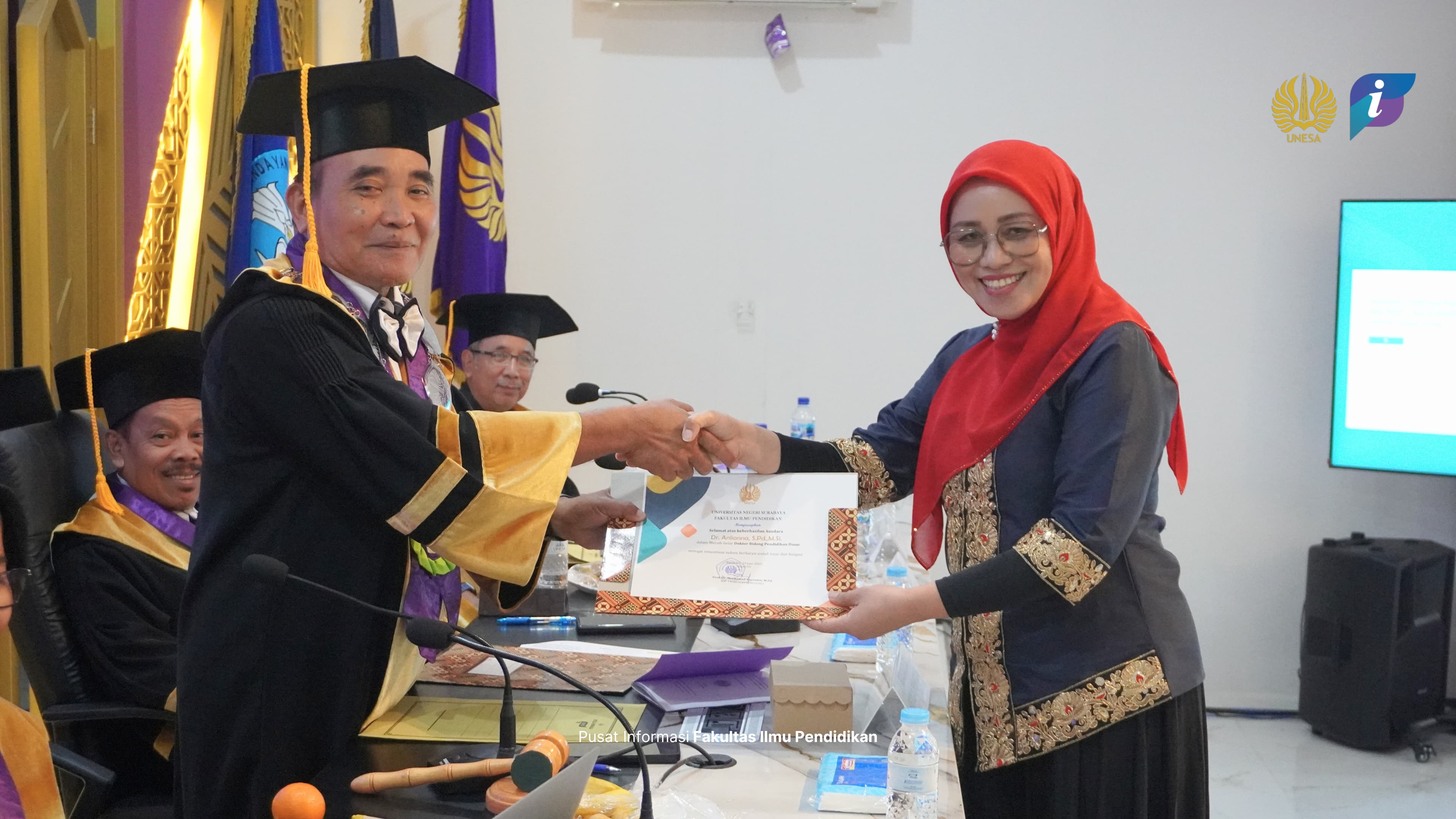 FIP UNESA Kukuhkan Doktor ke-7 DIKDAS, Soroti Inovasi Evaluasi Pembelajaran Berbasis Digital