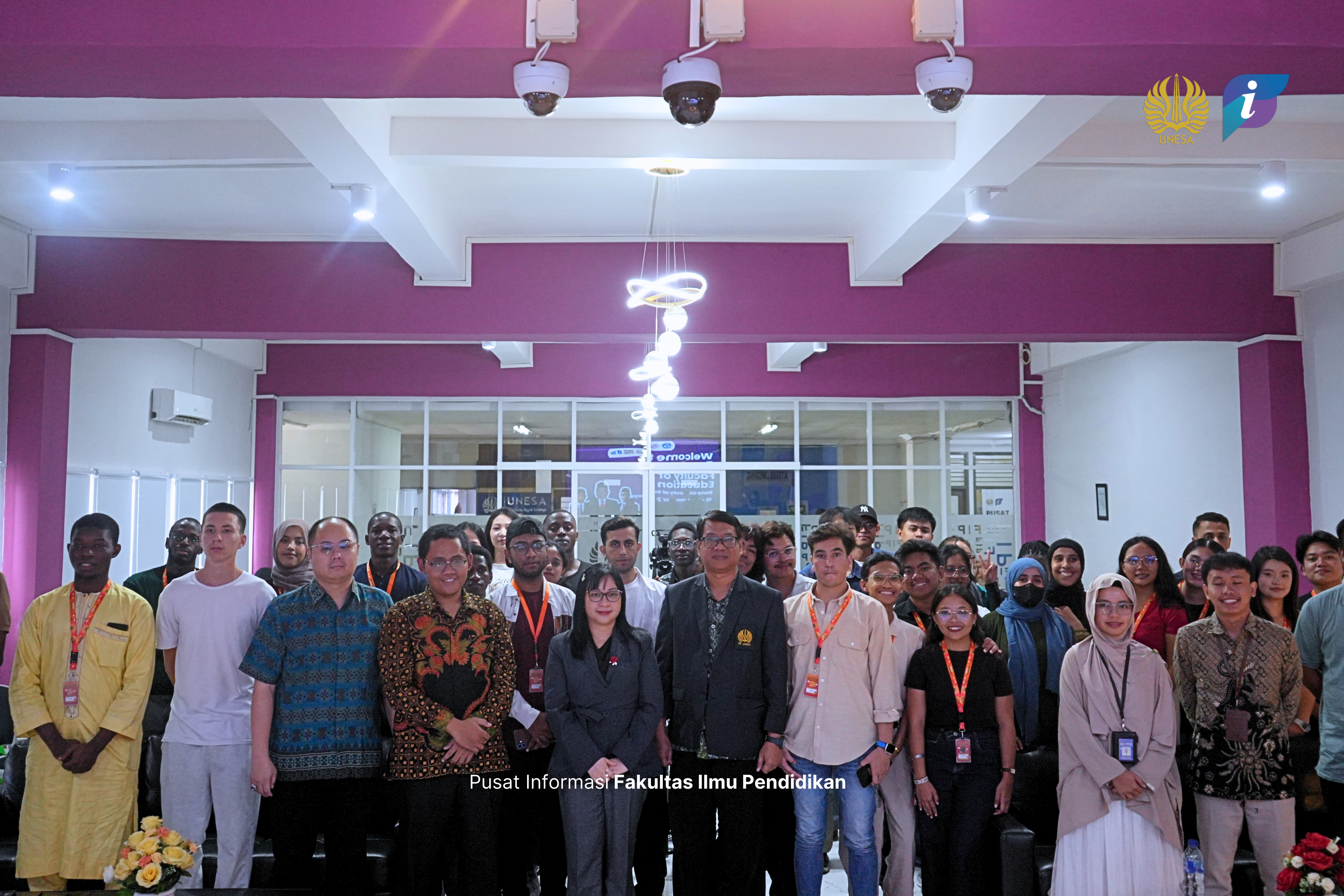 Bahasa Isyarat Indonesia Jadi Magnet Peserta Mancanegara di Summer Camp UNESA