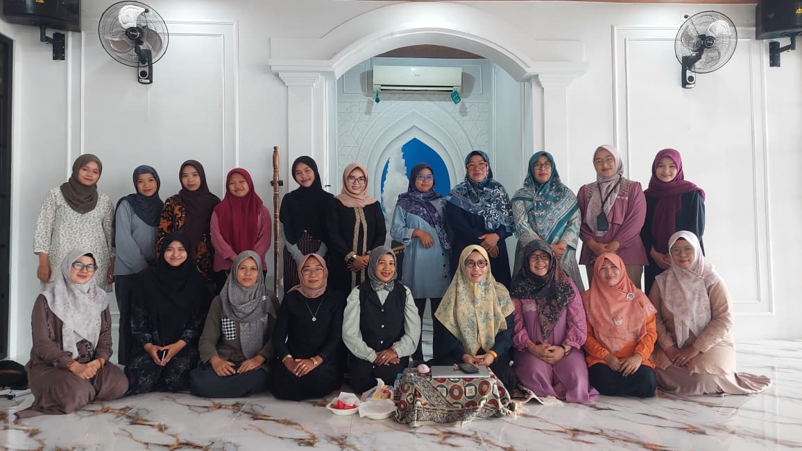 Kajian Keislaman Darmawanita FIP UNESA Hadirkan Perspektif Neurosains dalam Membangun Keluarga Harmonis