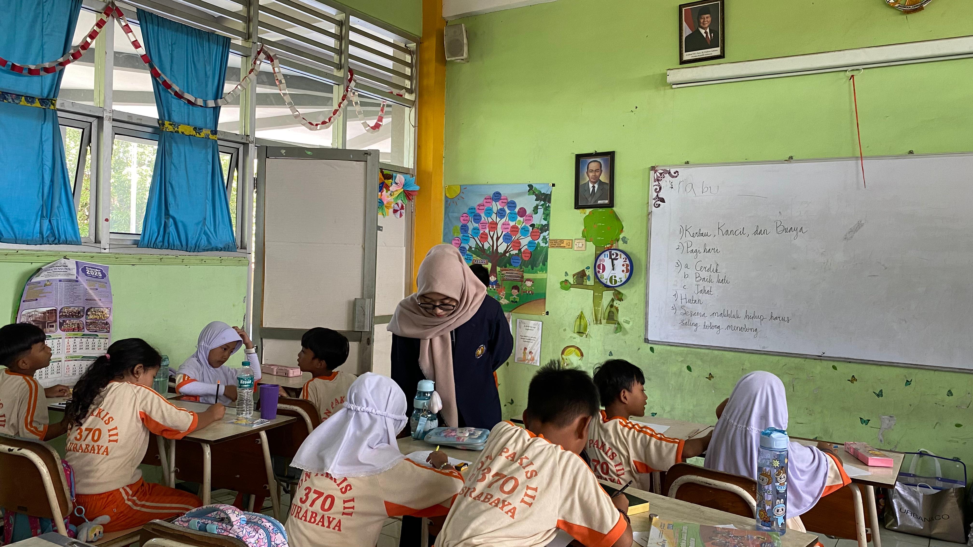 Mahasiswi PGSD Unesa Kembangkan Buku Fabel Bergambar untuk Tingkatkan Keterampilan Membaca Siswa SD