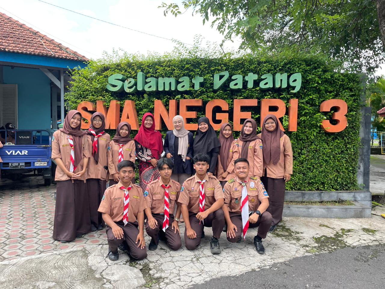 Mahasiswa FIP Unesa Kaji Dampak Kebijakan Kepegawaian terhadap Kinerja Guru di LPPH Balikpapan
