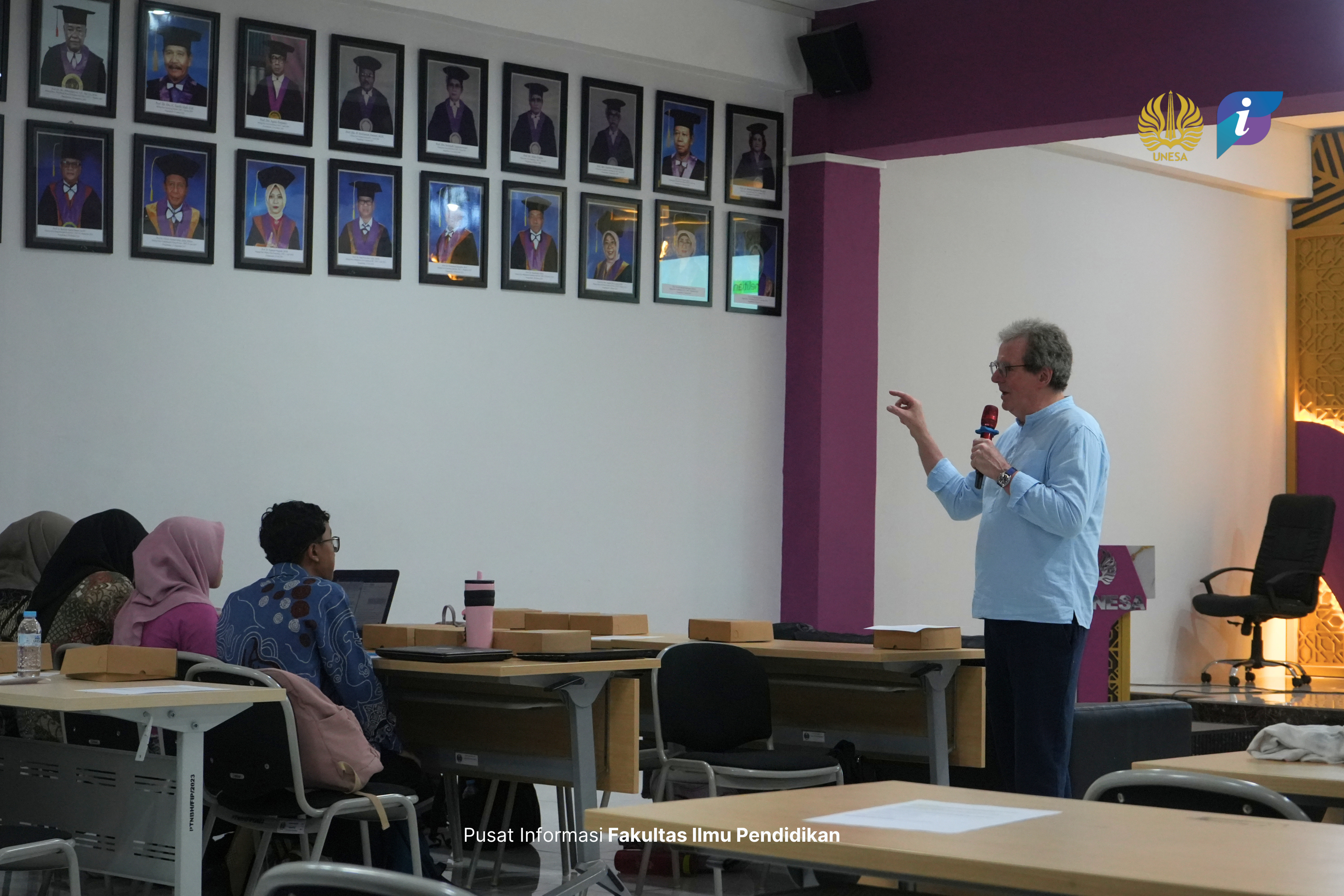 Memanfaatkan AI Sebagai Asisten Bukan Pengganti, FIP UNESA Dorong Peningkatan Mutu Riset Global&nbsp;