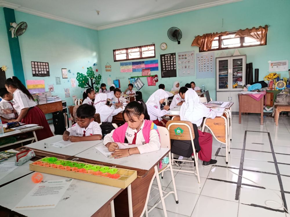 Media Plato_Pro: Inovasi Mahasiswa Magister FIP UNESA Dongkrak Keyakinan Diri dan Nilai Matematika Siswa SD